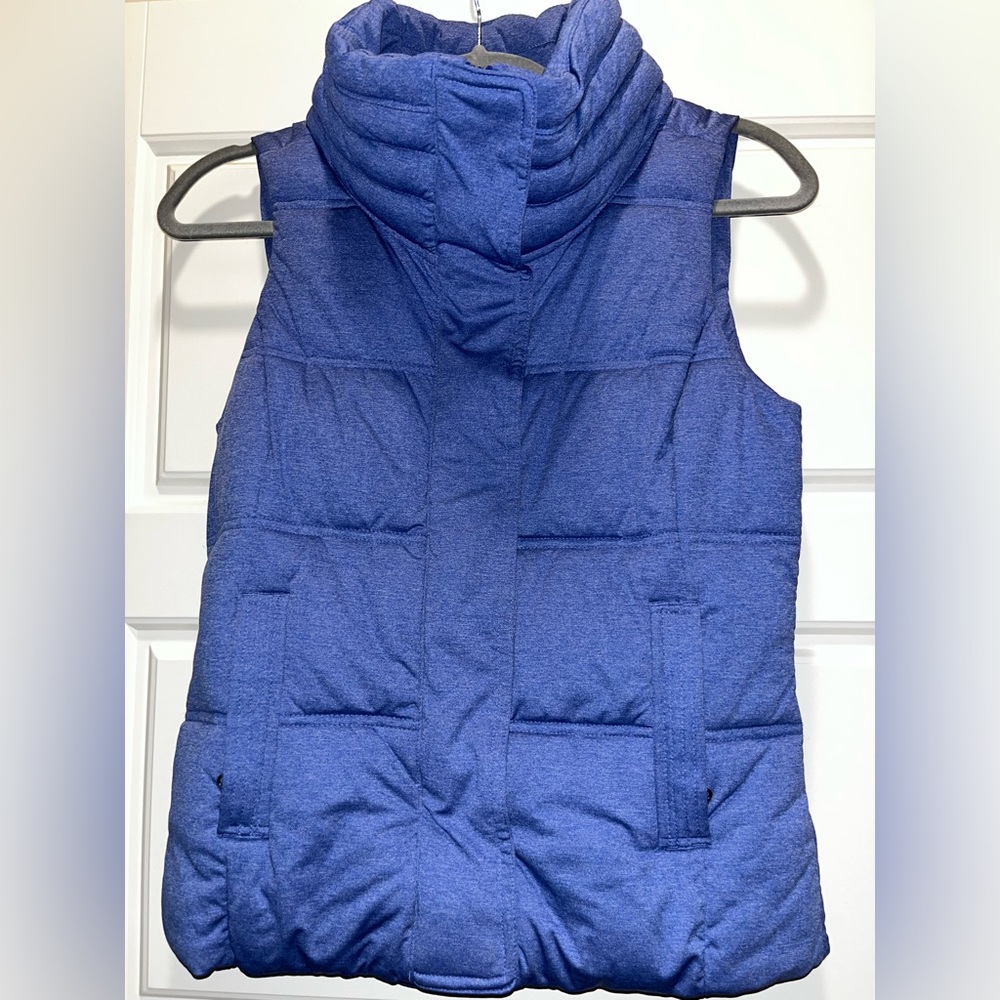 XS Women’s Athleta Periwinkle Vest💜💙